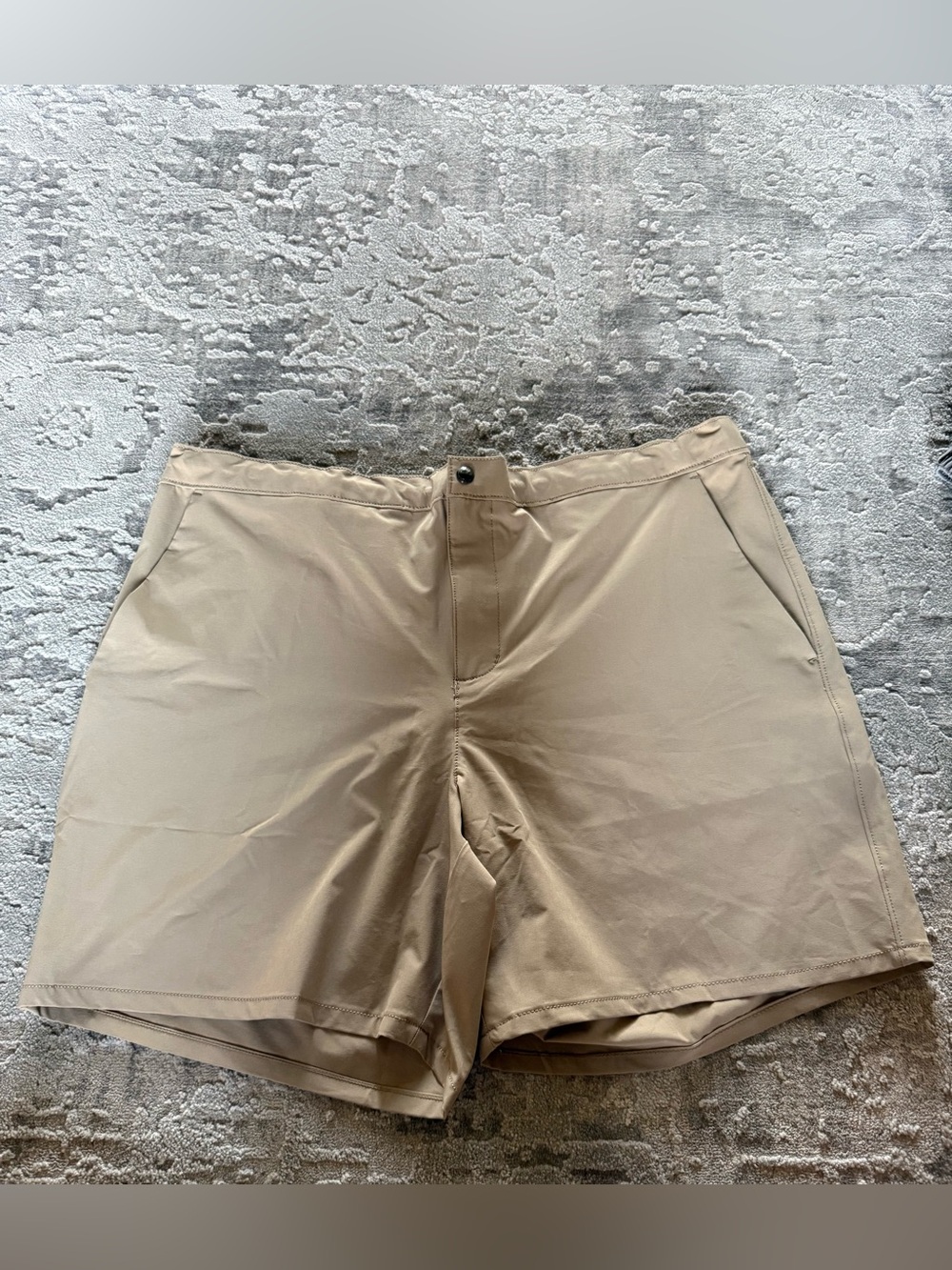 Lands end mens Classic Khaki Lightweight Shorts with drawstring inside size XL